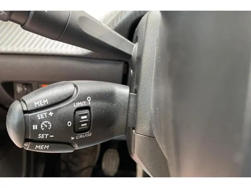 Occasion Peugeot 2008 Active Pack* GPS Détecteurs arr. GREY 27