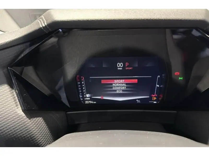 Occasion DS Automobiles DS 4 CROSS TROCADERO 1.6 180 PK GREY 30