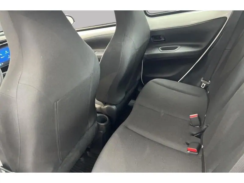 Occasion Toyota Aygo X Play WHITE 18