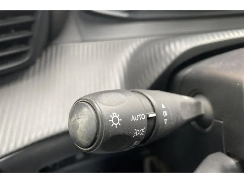 Occasion Peugeot 2008 Active Pack*GPS Détecteurs obs. WHITE 26