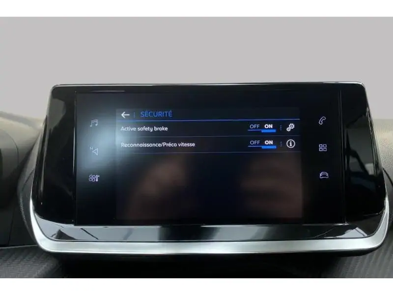 Occasion Peugeot 2008 Active BLACK 28