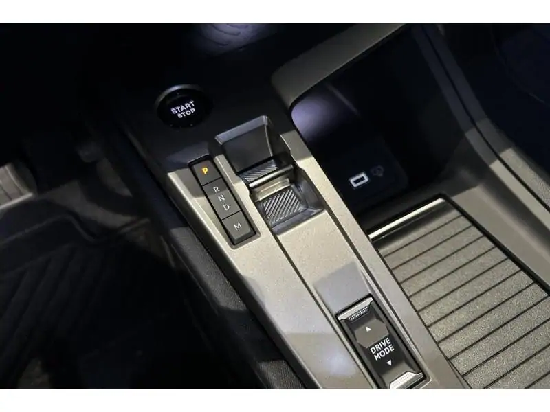 VEHICLE__CONDITION_SERVICE Peugeot 308 SW ALLURE Hybrid 145 BLUE 16