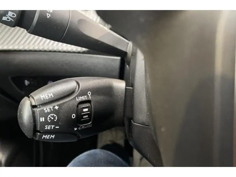 Occasion Peugeot 208 Style GREY 24