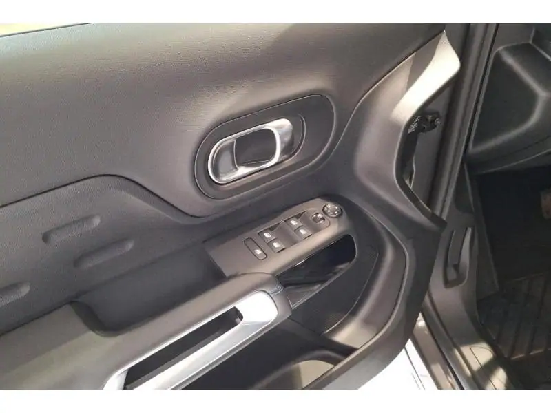 Démo Citroen C5 Aircross Hybrid 145 MAX GREY 17
