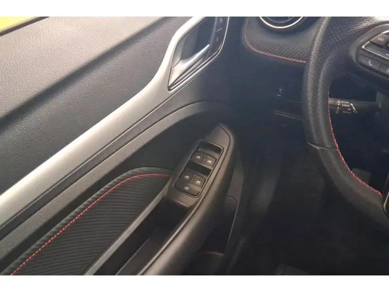 Occasion MG ZS luxury WHITE 17