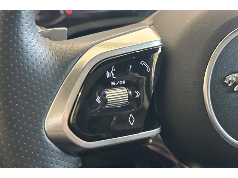 Occasie Jaguar E-Pace P300e R-Dynamic- FULL OPTION GREY 14