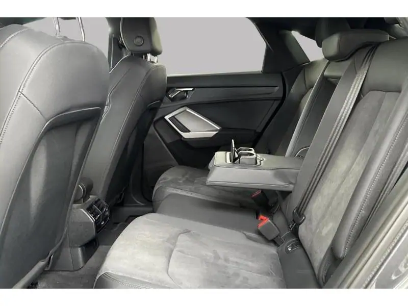 Occasion Audi Q3 Sportback S-line GREY 18