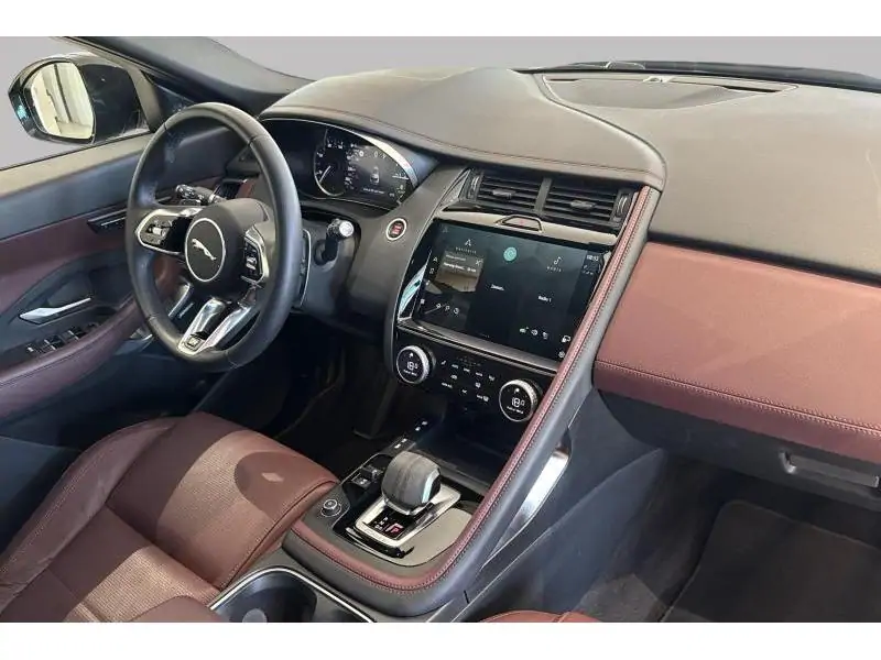Occasie Jaguar E-Pace P300e R-Dynamic- FULL OPTION GREY 2