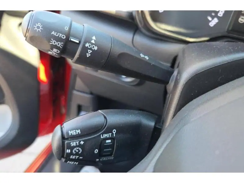 Occasion Citroen C3 shine RED 15