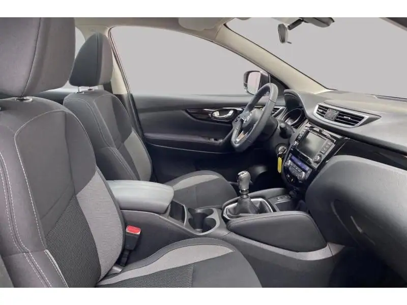 Occasion Nissan Qashqai SUV MANUAL RED 8