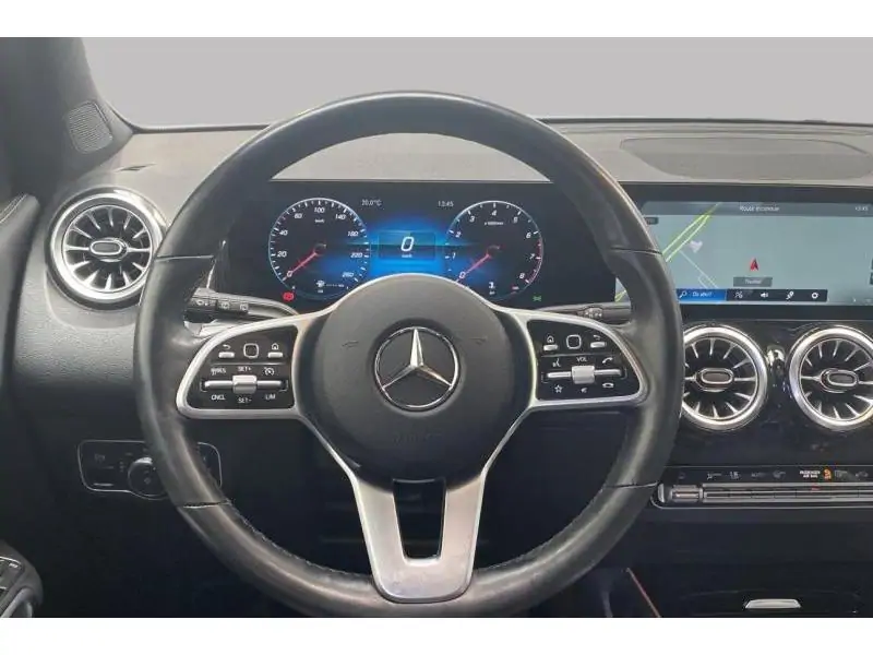 Occasion Mercedes-Benz GLB 200 Pano - Camera - CarPlay BLACK 12