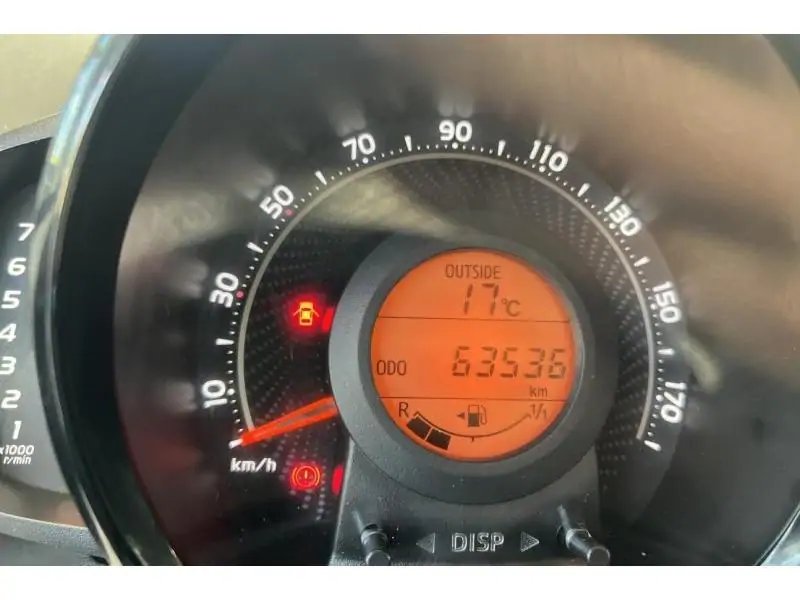 Occasion Toyota Aygo Berline MANUAL WHITE 14