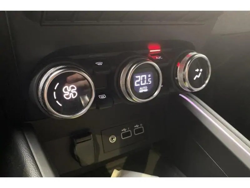 Occasion Renault Clio Techno - HYBRID ORANGE 15