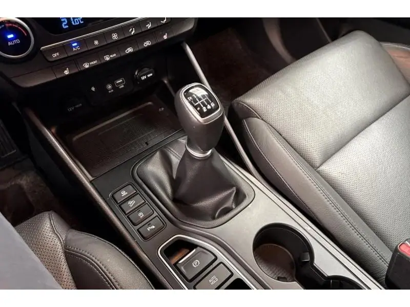 Occasion Hyundai Tucson SUV MANUAL WHITE 16