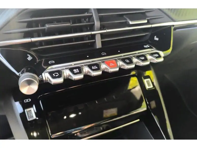 VEHICLE__CONDITION_SERVICE Peugeot 208 II and e- GT Line WHITE 15