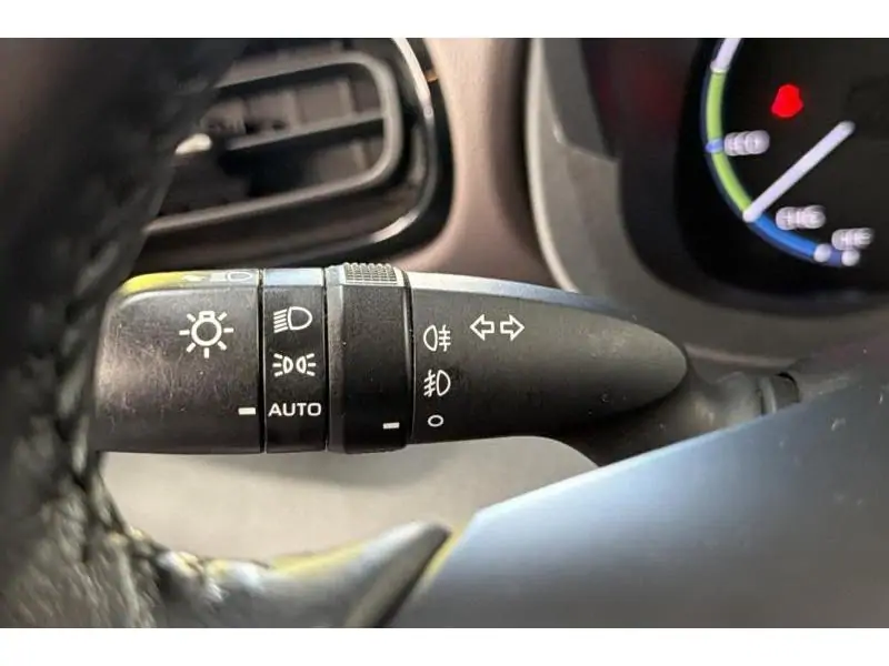 Occasion Toyota Yaris Cross Cross HYBRID RED 27