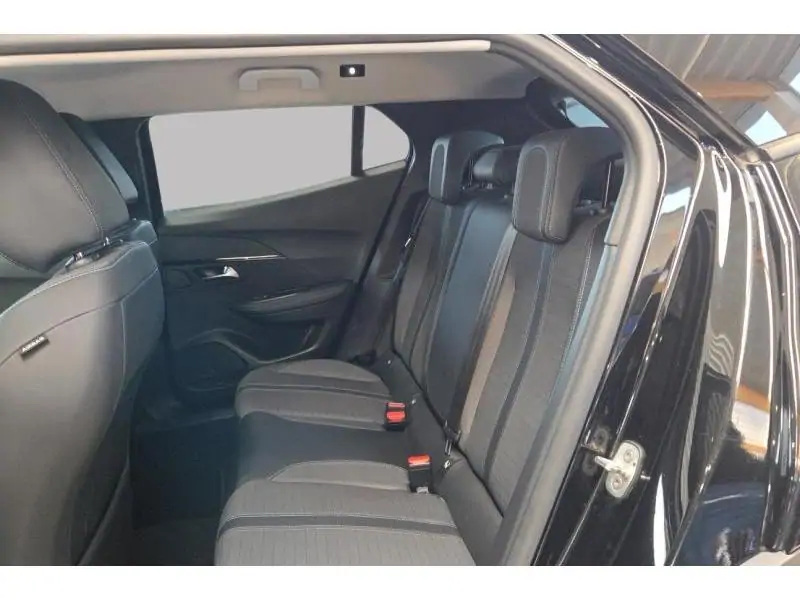 Occasion Peugeot e-2008 Allure BLACK 18