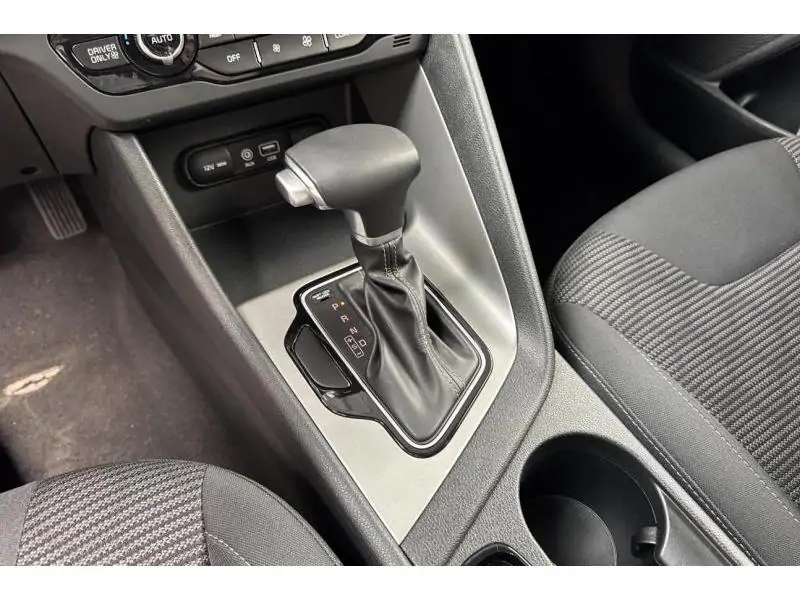 Occasion Kia Niro Berline CVT BLUE 16