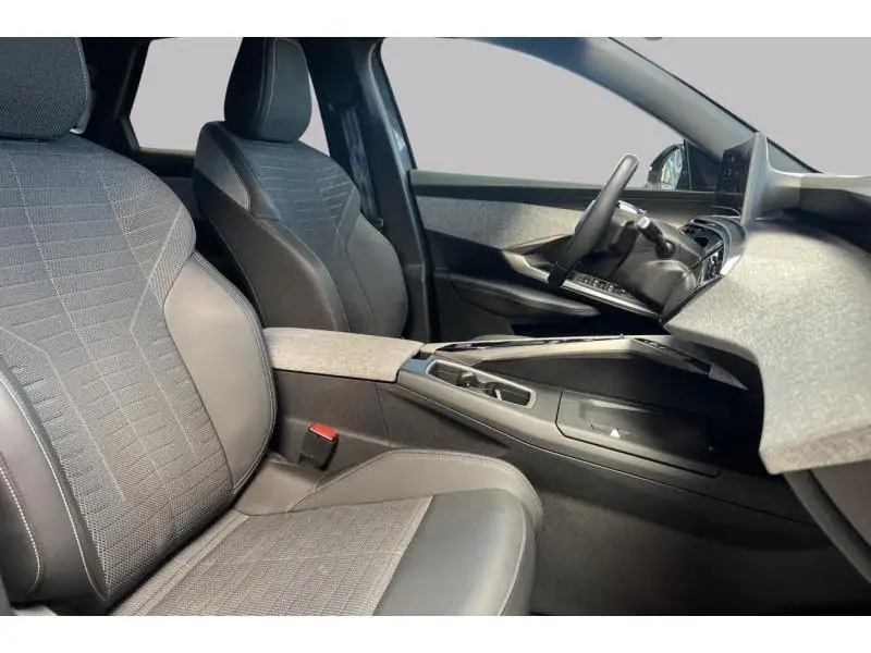 Occasion Peugeot 3008 III & e-allure GREY 8