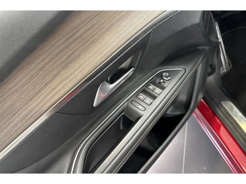 Occasie Peugeot 3008 II GT RED 17