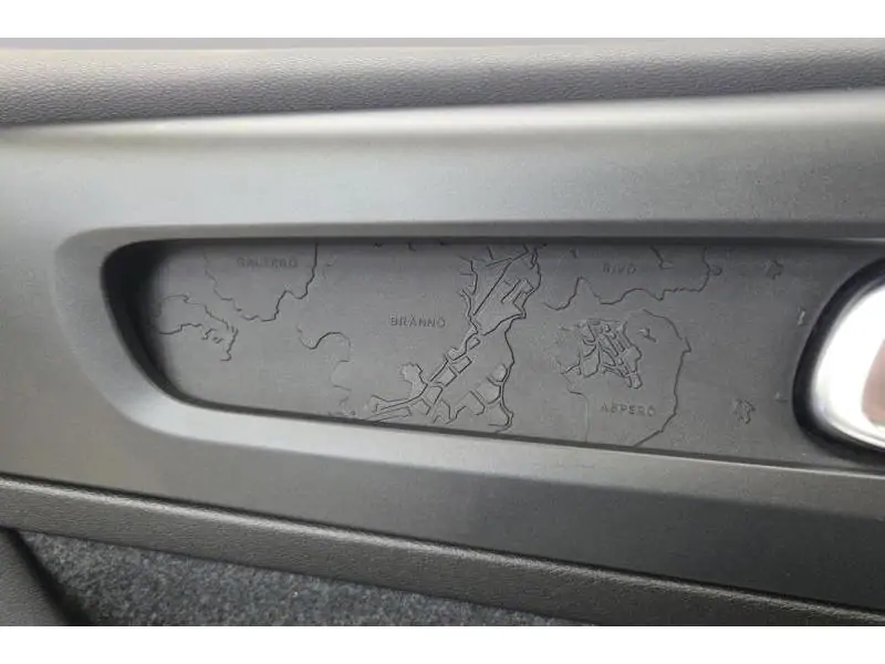 Occasion Volvo XC40 Momentum BLACK 18