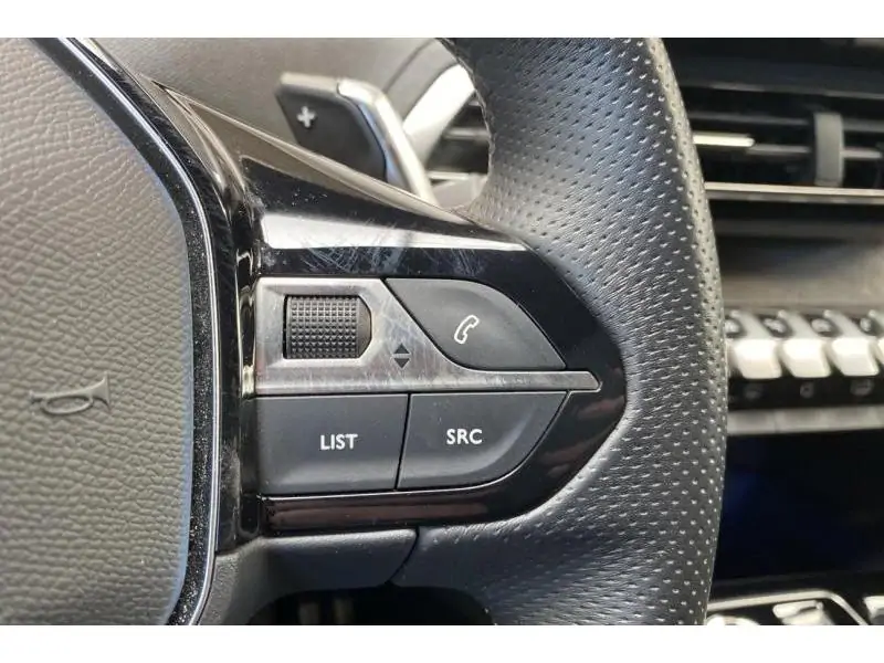 Occasion Peugeot 3008 II GT BLUE 28