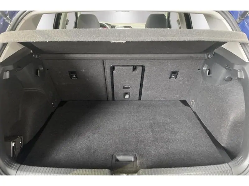 Occasie Volkswagen Golf VIII Life 1.0 eTSI DSG BLUE 19