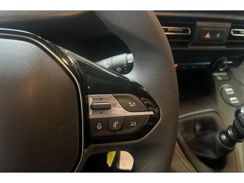 VEHICLE__CONDITION_SERVICE Peugeot Partner STANDARD LIGHT WHITE 26