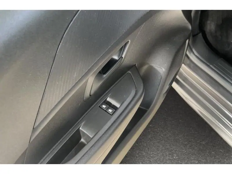 Occasion Peugeot 208 II & e- Like GREY 17