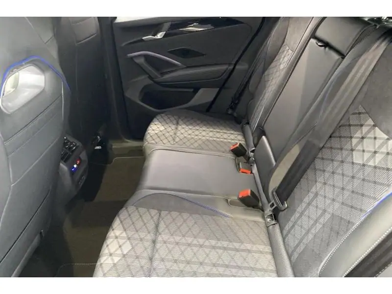 Occasion Volkswagen Tiguan R-Line* Caméra GPS Boite auto. GREY 18