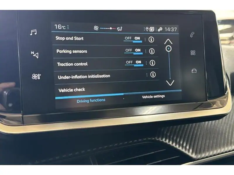 Occasion Peugeot 208 II & e- Style YELLOW 23