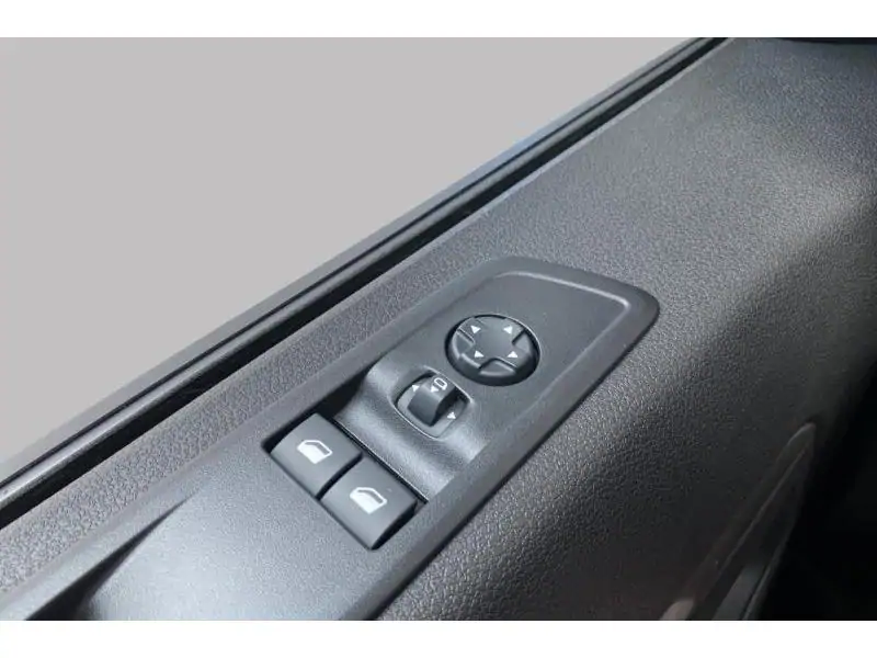 VEHICLE__CONDITION_SERVICE Peugeot Traveller L BUSINESS*dispo 2026 BLACK 17
