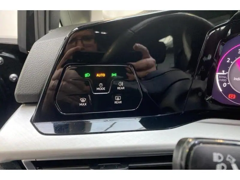 Occasion Volkswagen Golf VIII Life 1.0 TSI DSG BLACK 25