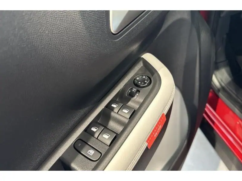 VEHICLE__CONDITION_SERVICE Citroen C3 and ë- IV Max RED 19