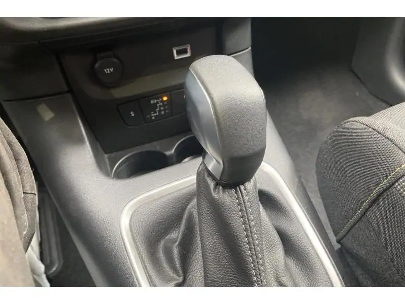 Occasion Citroen C3 Max 1.2 110 eat6 GREY 16
