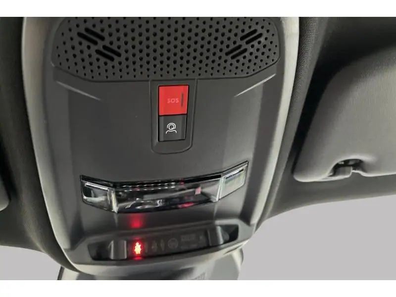Démo Peugeot 2008 GT GREY 31