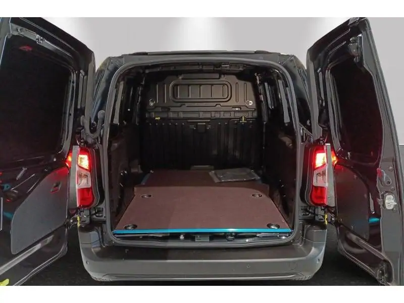 VEHICLE__CONDITION_SERVICE Peugeot Partner Standard Light 1.2 T BLACK 19