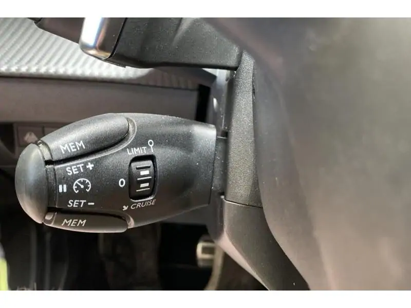Occasion Peugeot 2008 GT line - Full*Cuir chauffant GPS Caméra WHITE 30