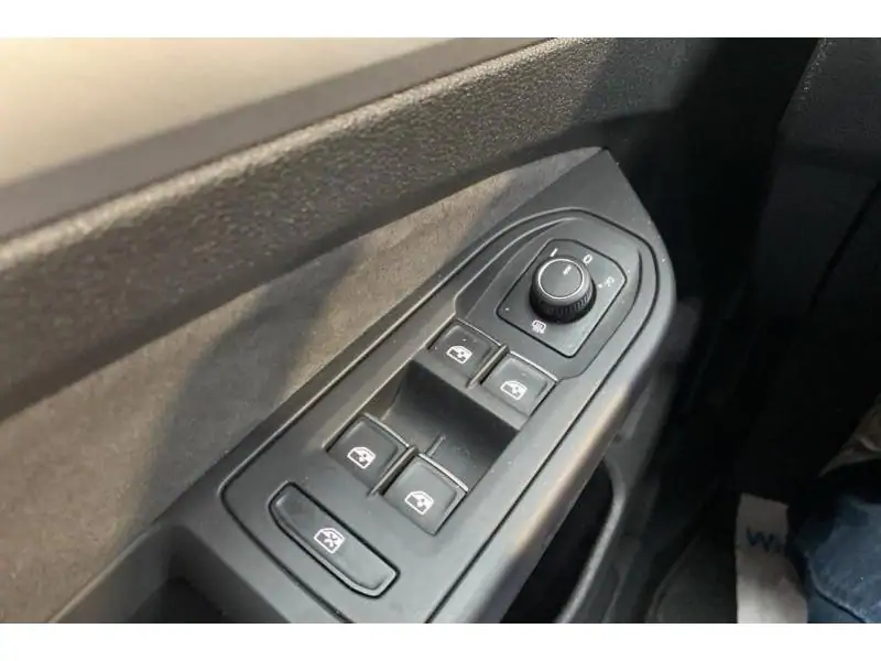 Occasion Volkswagen Golf VIII Life 1.0 TSI DSG BLACK 17