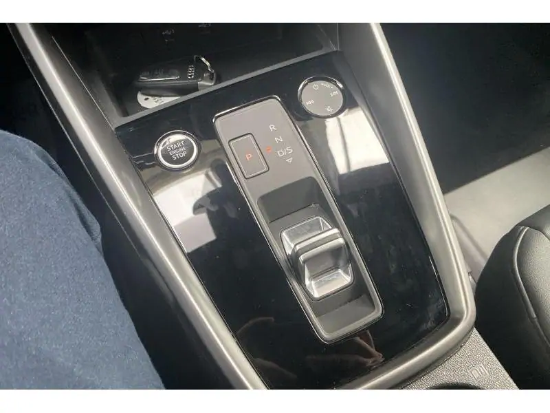 Occasion Audi A3 Sportback 30 TFSI ATTRACTION GREY 16