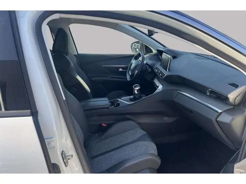 Occasion Peugeot 3008 II Allure WHITE 8