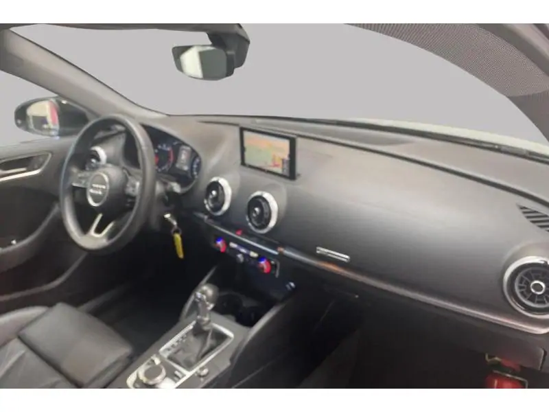Occasion Audi A3 SPORTBACK* Caméra recul GPS jantes alu BLACK 2
