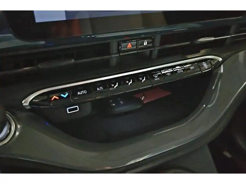 VEHICLE__CONDITION_SERVICE Fiat 500 Hybrid Torino GREEN 15