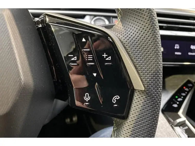 VEHICLE__CONDITION_SERVICE Peugeot 5008 GT GREY 24