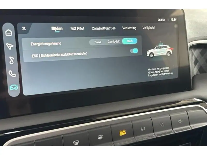 Démo MG MG3 LUXURY HYBRID+ YELLOW 23