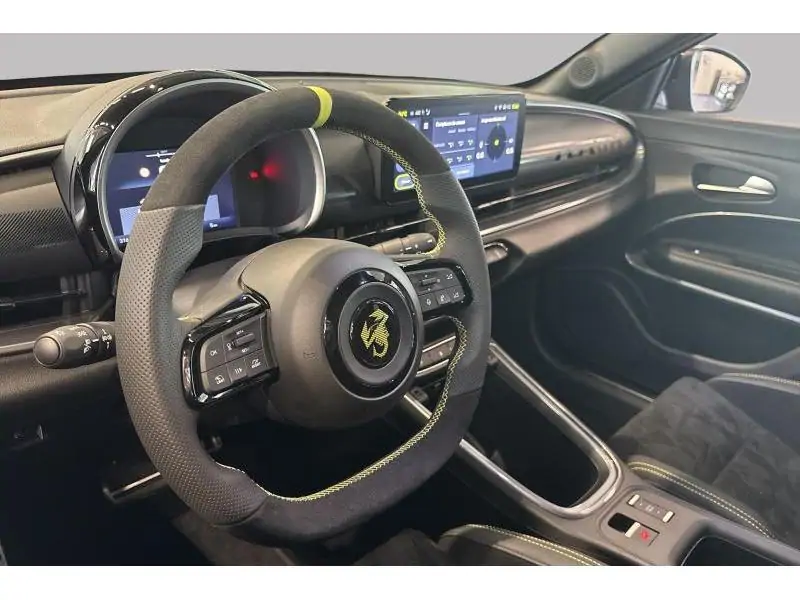 VEHICLE__CONDITION_SERVICE Abarth 600e Scorpionissima PURPLE 9