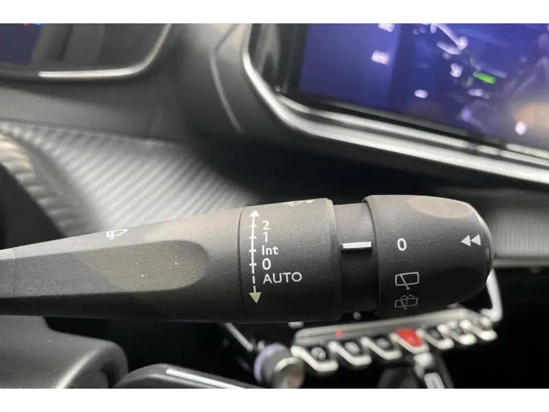 VEHICLE__CONDITION_SERVICE Peugeot 208 ALLURE WHITE 25