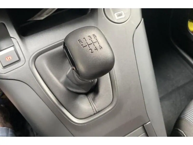VEHICLE__CONDITION_SERVICE Fiat Doblo L1 5 places*Libre 12/2025 BLACK 16