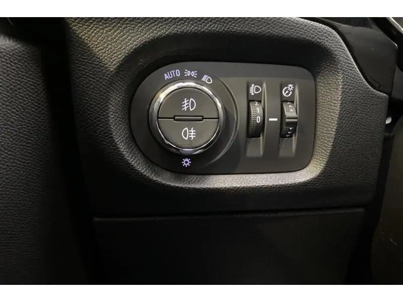 Occasion Opel Corsa F Elegance *GPS-Caméra* BLACK 21