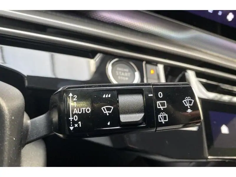 Demo Peugeot 5008 GT* Caméra de recul GPS BLUE 25